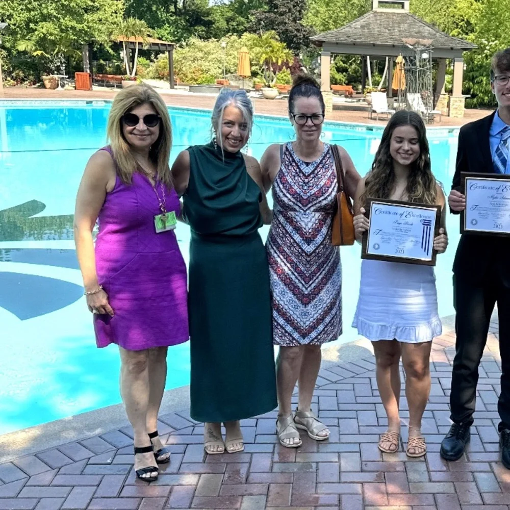 Stunning green satin / silk dress formal / cocktail party wedding - Picture 2 of 3